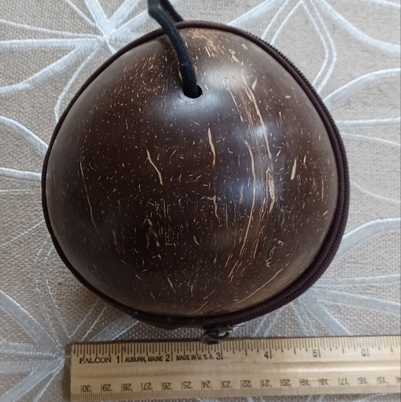 Coconut Shell Purse! - Picture 5 of 5